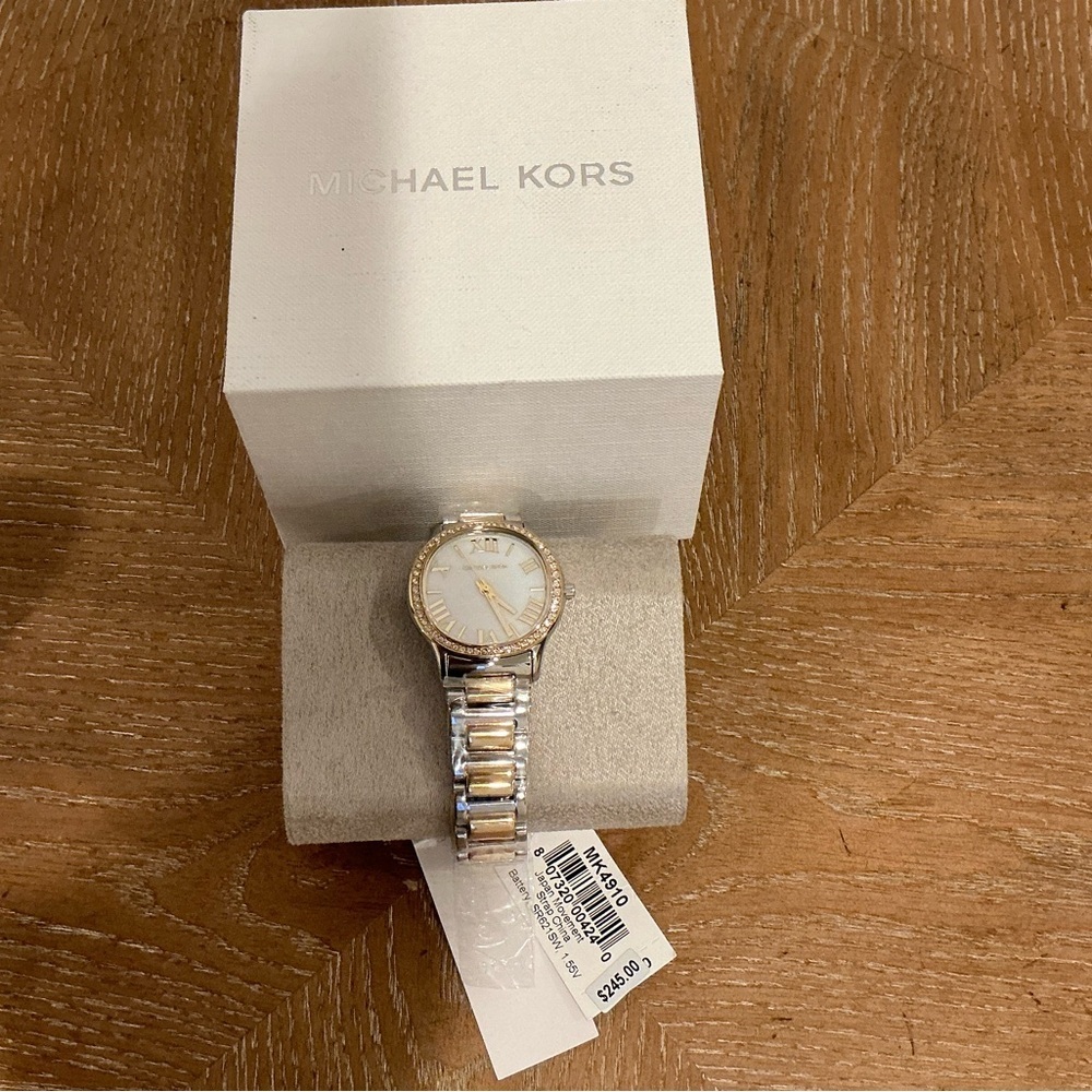 MICHAEL KORS
Mini Sage Pavé Two-Tone Watch - Picture 5 of 6
